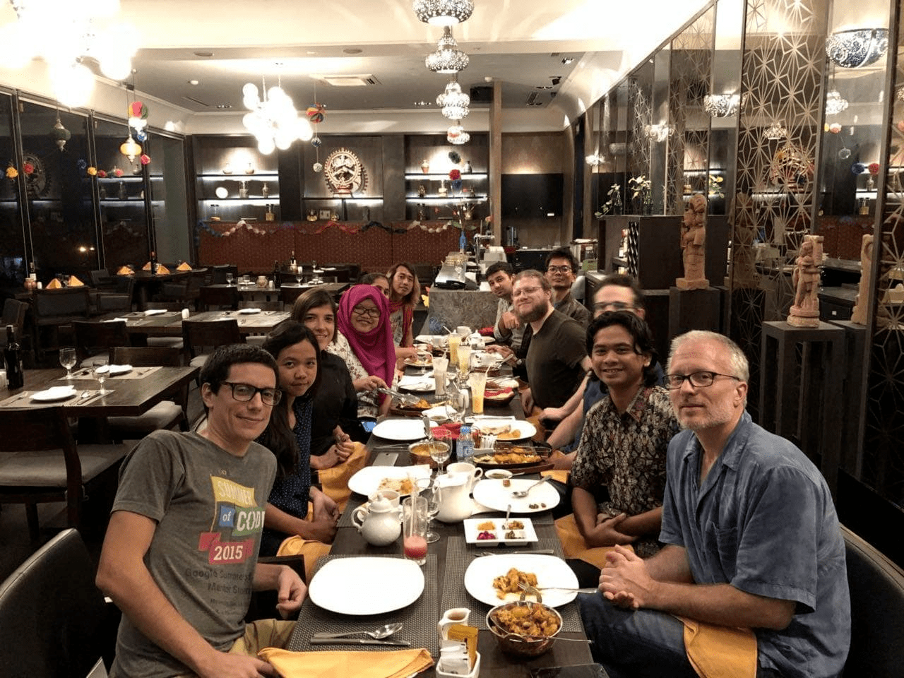 Bersama Teman-Teman GNOME dan Endless